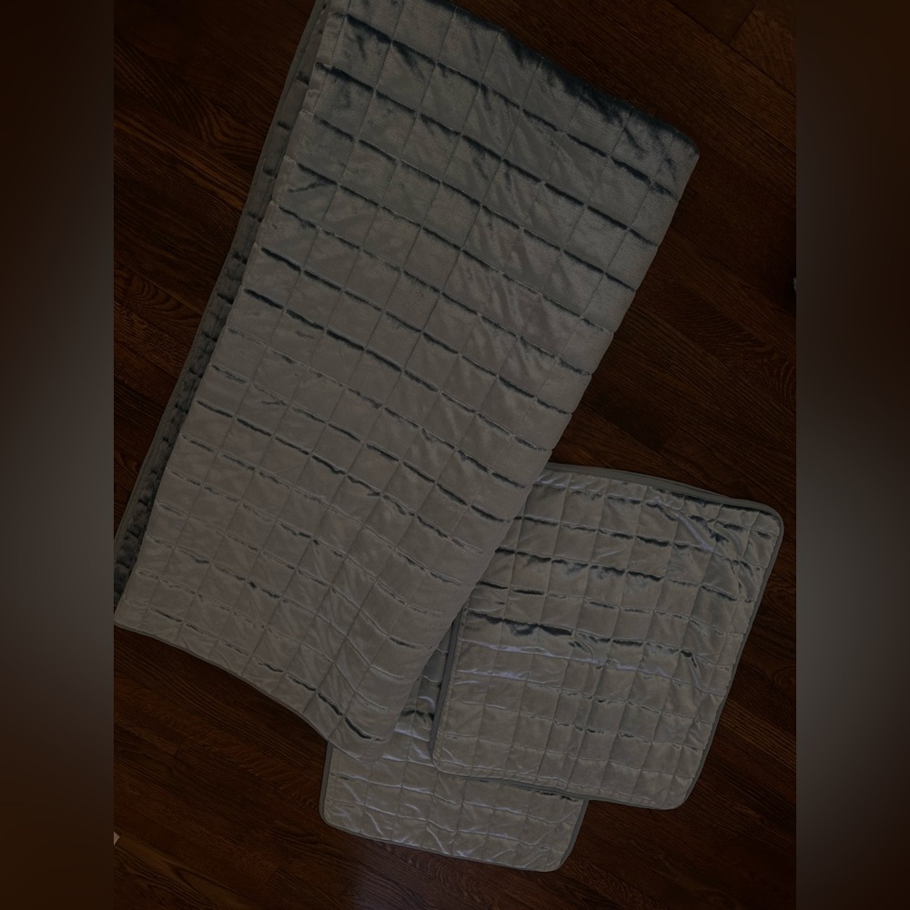 Turquoise Velvet Queen Quilt & sham set